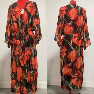 By her.clothing floral print ~ Lightweight robe ~ No Pockets